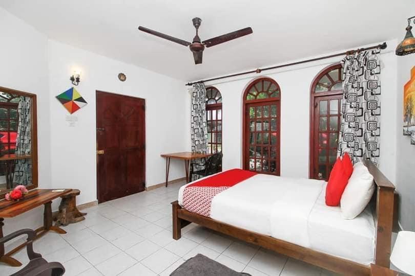 Oyo 459 Barasti Beach Resort Калутара Экстерьер фото
